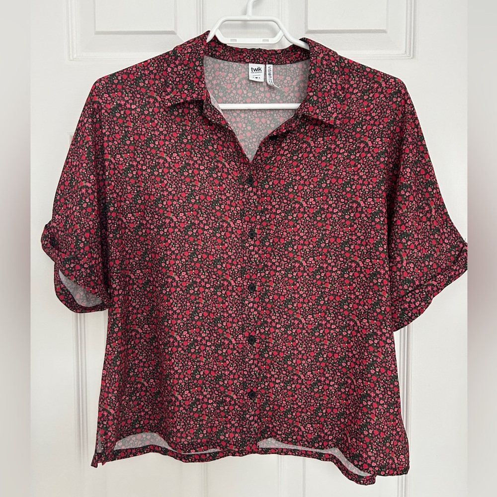 twik Black and Red Mini Floral Top